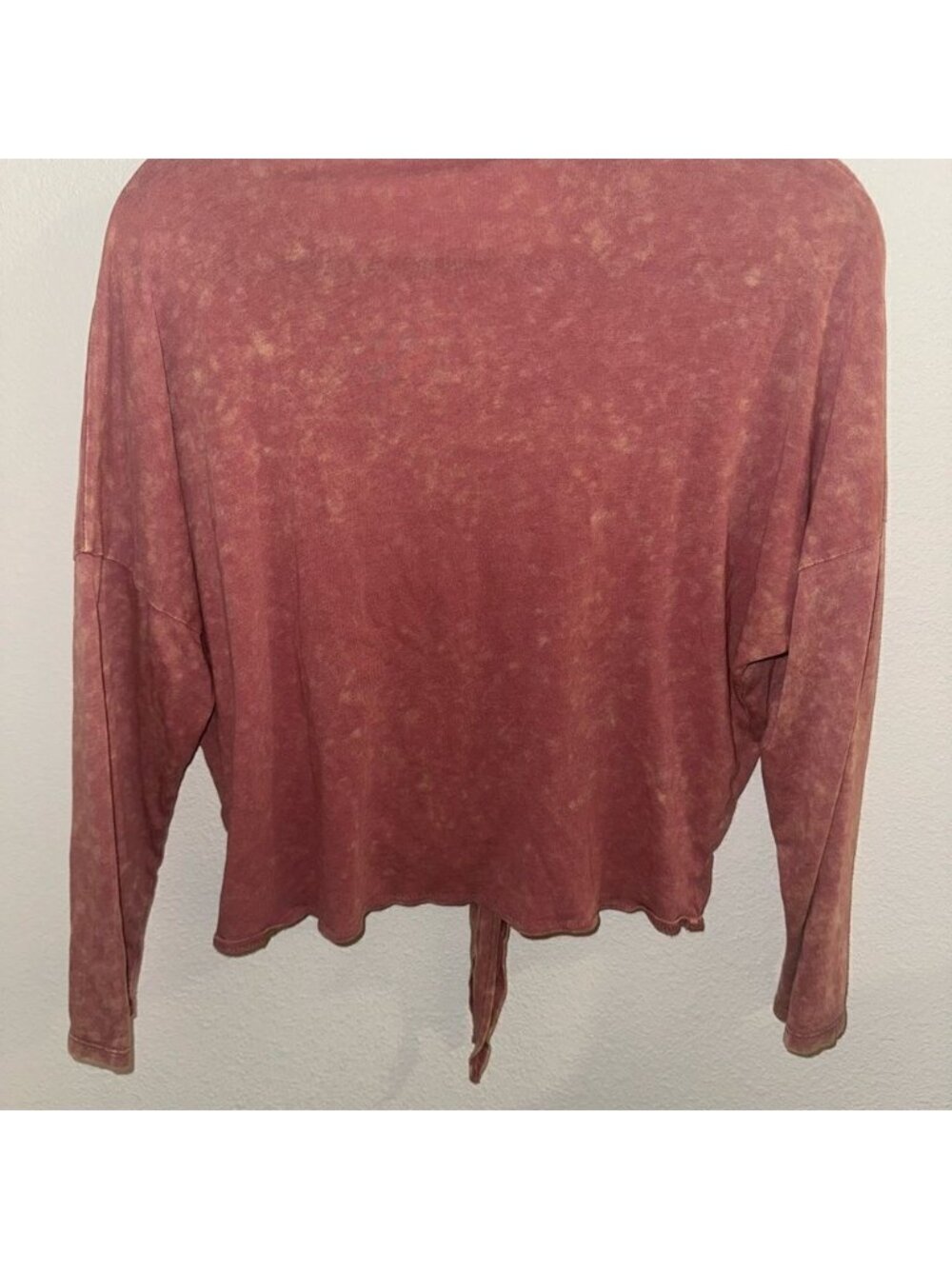 Pink Top, tie in front - Picture 3 of 5